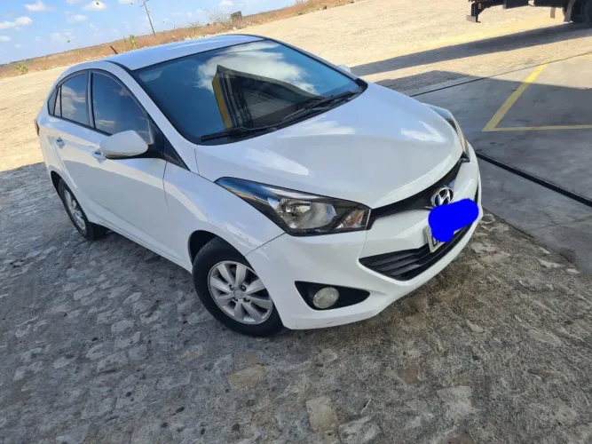Hyundai HB20S C.style/c.plus1.6 Flex 16V Aut. 4P 2014