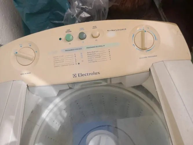 Máquina de lavar Eletrolux 12kg
