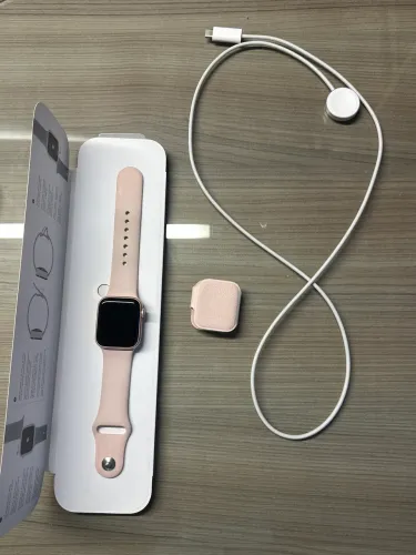 Apple Watch Series 5 40mm + Carregador 3:1 por indução