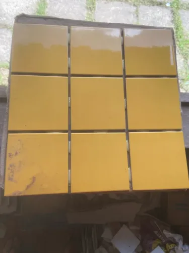 Revest. Elisabeth 10x10 Amarelo Esmalt. Brilho