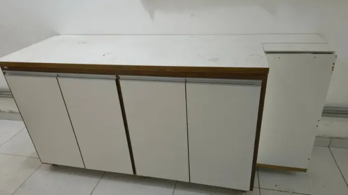 Móvel para uso diverso