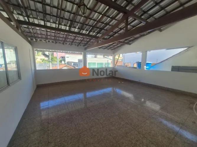 Casa de 4 quartos para aluguel com 3 vagas no bairro Cachoeirinha em Belo Horizonte MG