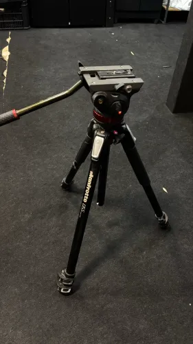 Tripé Manfrotto Mt055 + Cabeça Mvh502ah