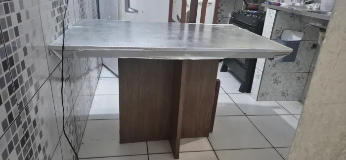 Mesa quatro cadeiras