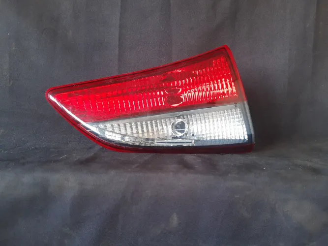 Par Lanterna traseira HB20 Hatch 13/19