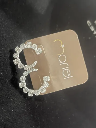 Brinco em prata com zircônia