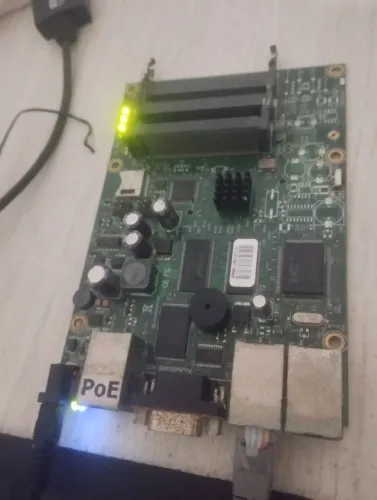 MikroTik RouterBOARD RB433AH