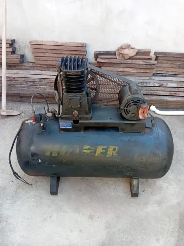 Vendo compressor-bonba de lava jato- mangueiro - caixa d'água1.000L