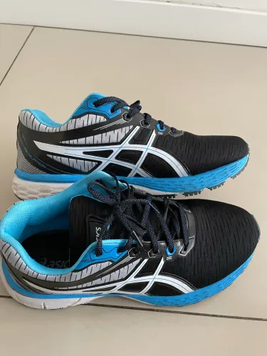 Vendo tênis Asics Masculino