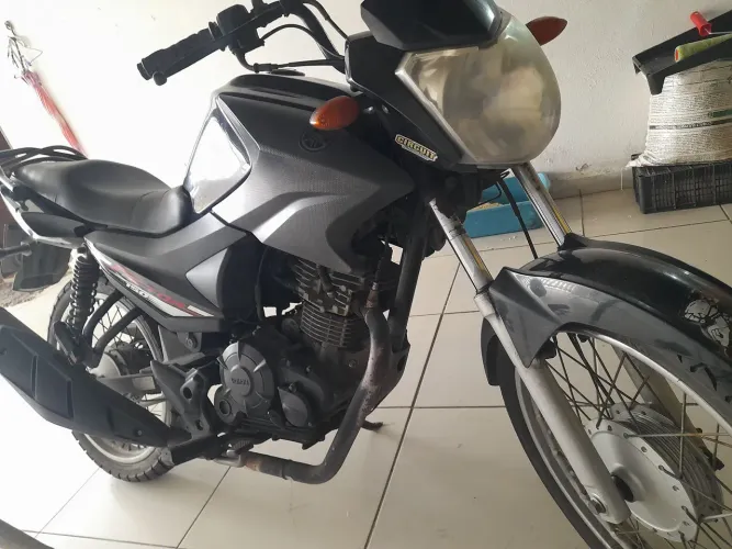 Moto troco por carro
