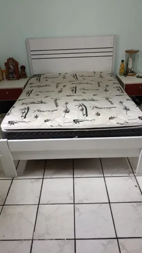 Kit cama e colchão de casal
