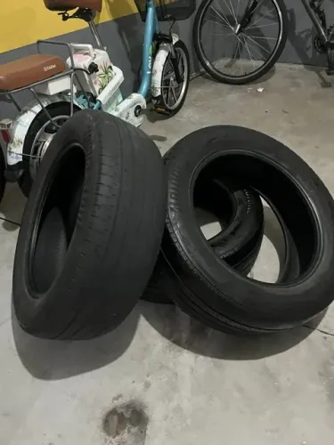 Pneus "Bridgestone" 225 60 R18
