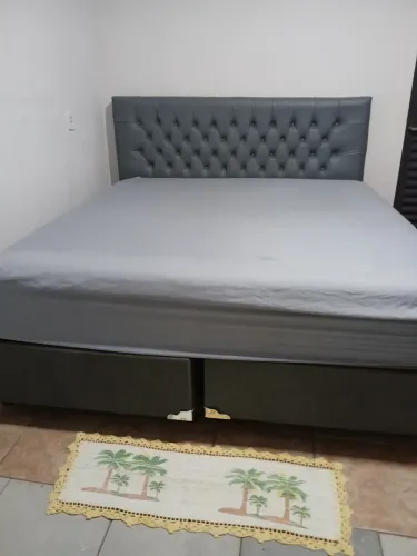 Cama King com cabeceira!