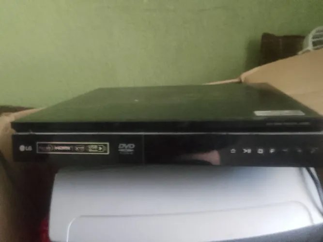 Dvd Home theater ótimo estado  LG com controle remoto (não possui caixas de som 