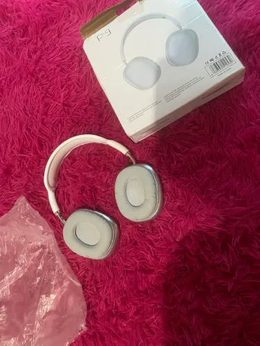 Fone da cor branca