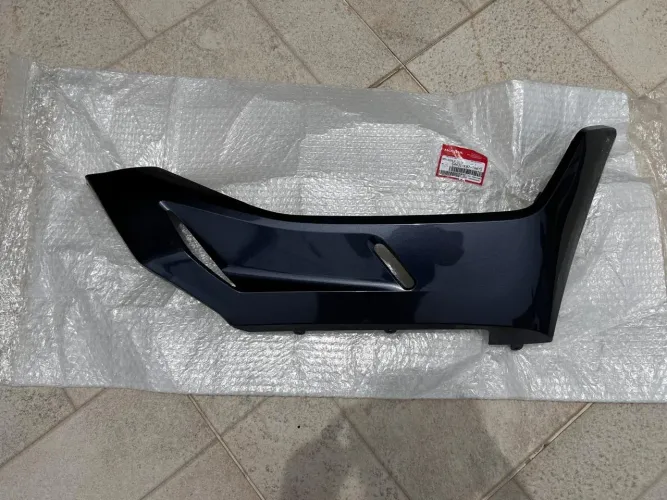 Vento carenagem da pcx. Nunca usado e original