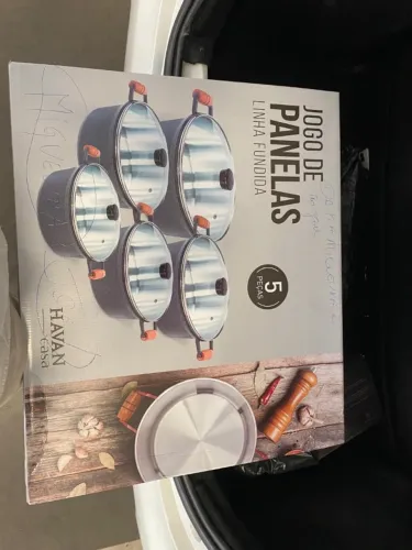 JOGO DE PANELAS - NOVO, NUNCA UTILIZADO! 