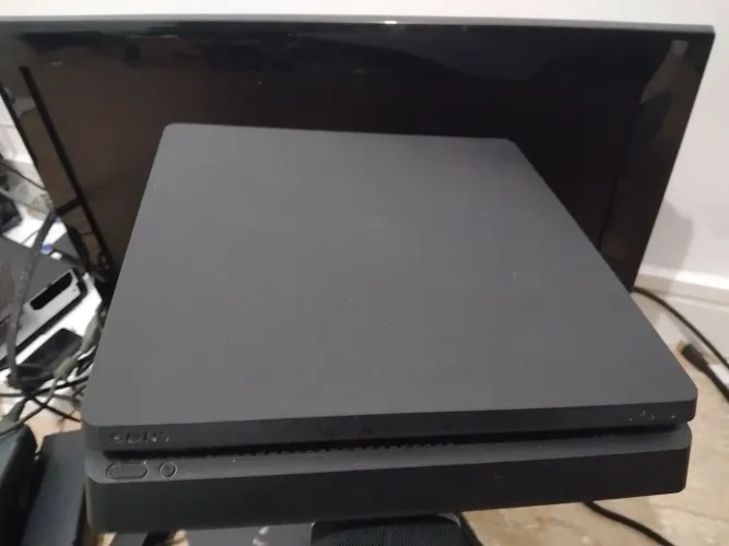 Playstation 4 Slim placa oxidada Fonte queimada