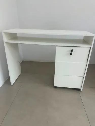 Mesa + carrinho Mdf
