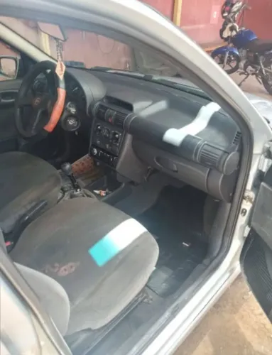 Chevrolet Corsa Sedan Super Milenium 1.0 MPFI 16V 2001
