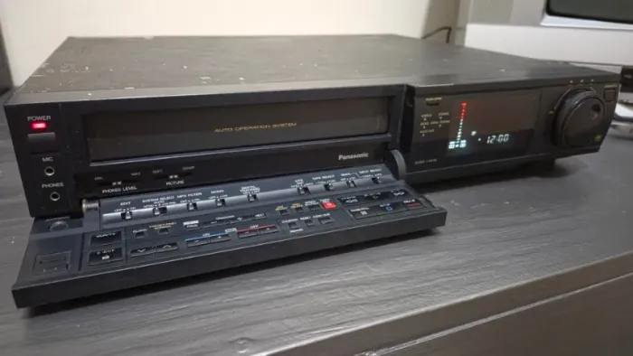 Vídeo Cassete Panasonic VHS F70