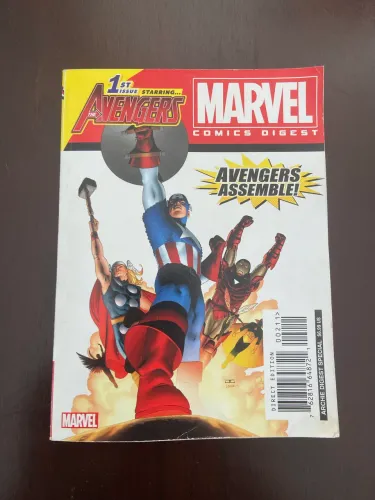 HQ Marvel Comics Digest: Starring The Avengers #1 (Inglês) - Estado de Colecionador