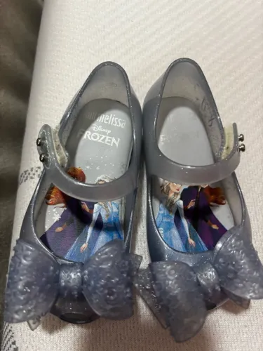 Mini Melissa Frozen - tamanho 19