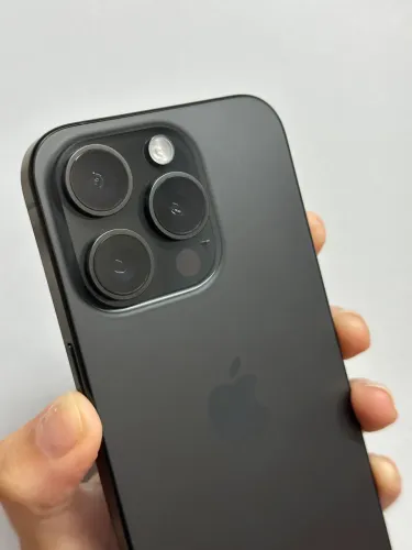 Iphone 15 pro 128gb bluetooth OFF