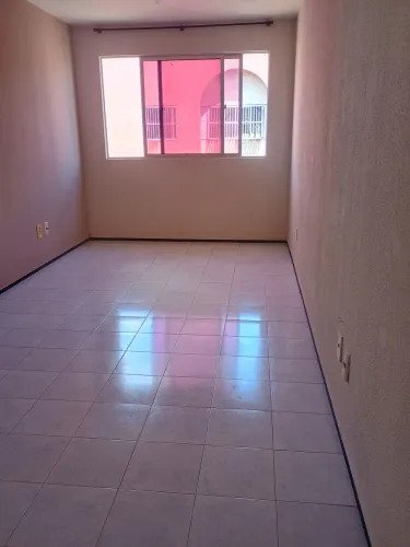 Alugo apartamento no condomínio Sol Mar.