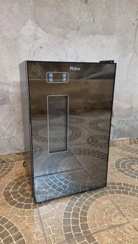 Cervejeira Philco 100L 3 em 1 Display Digital