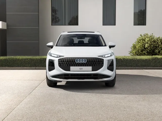 Audi Q3 SPB Perf.black Plus 2.0 TFSI Tip.quat 2026