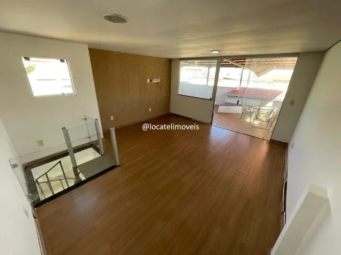 Cobertura para locação, 03 quartos, no bairro Araguaia