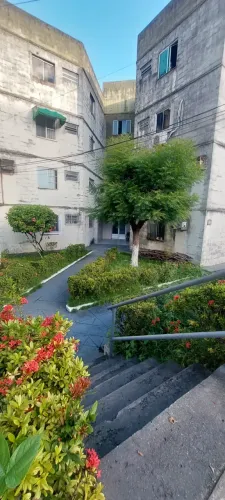 Imóvel para aluguel tem 60 metros quadrados com 2 quartos em Jacarecica - Maceió - AL