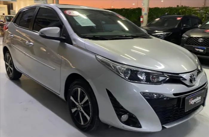 Toyota Yaris XLS Connect 1.5 Flex 16V 5P AUT 2022