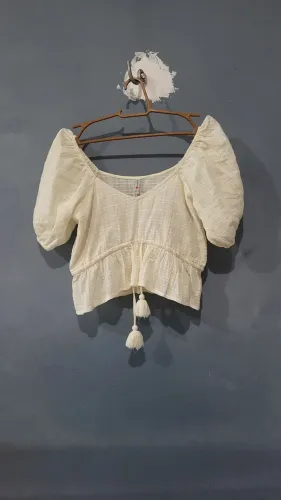Blusa branca, tamanho M