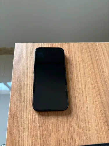 iPhone 16 128GB