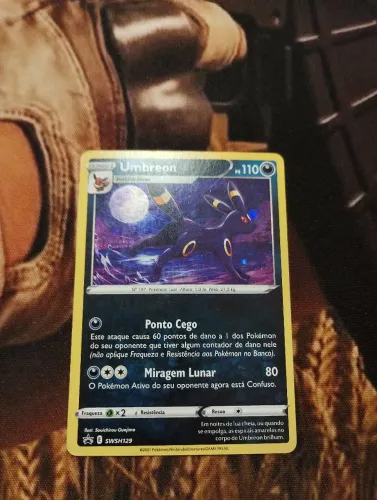 Carta Pokémon umbro em ótimo estado 2021