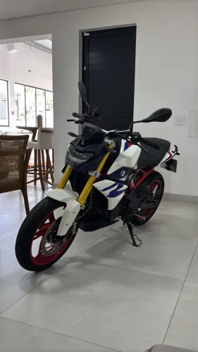 BMW G 310 R | Apenas 3.700 km