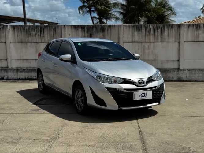 Toyota Yaris Live 1.3 Flex 16V 5P AUT 2022