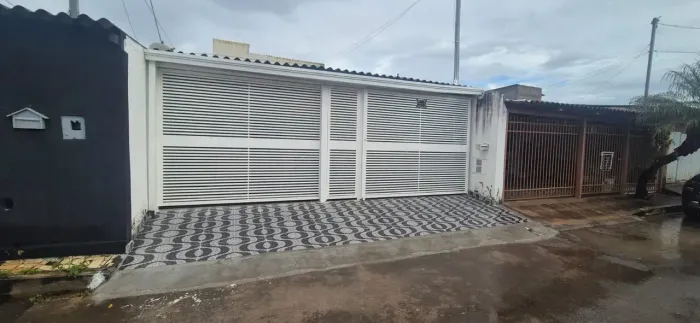 CASA 255 MIL QS 06 RFII ACEITA FINANCIAMENTO com 2 quartos em Riacho Fundo II - Brasília