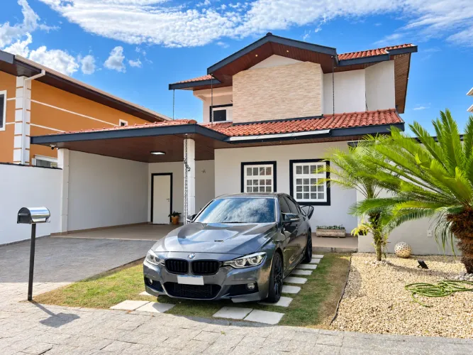 Casa em condomínio com 5 dormitórios e SPA no Urbanova