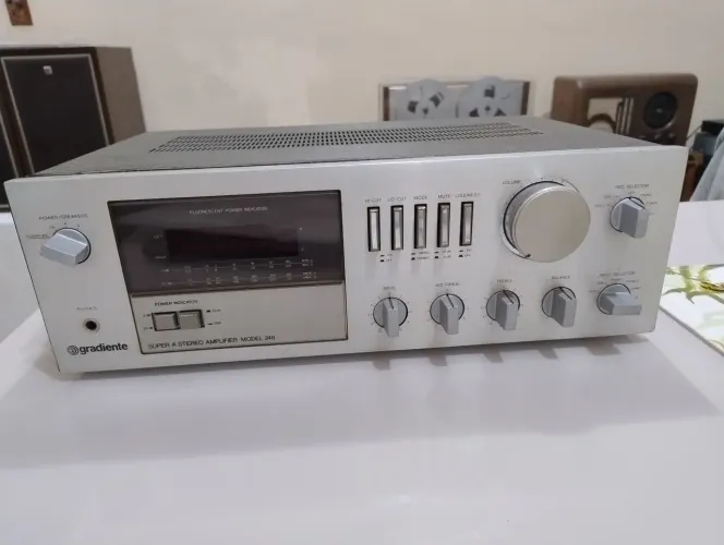 Amplificador gradiente 246
