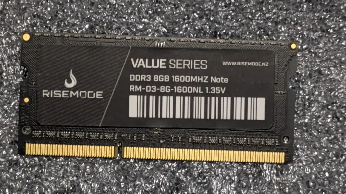 Memória RAM para Notebook Rise Mode DDR3L 8GB 1600MHz - NOVA