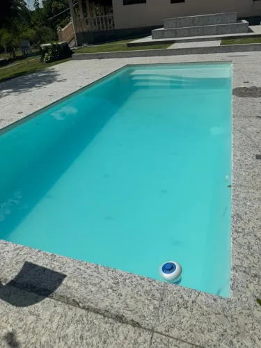 PISCINA DE FIBRA 6,30 X 3,30 X 1,40