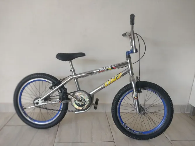 Vendo Bicicleta BMX DNZ Street (Aro 20)