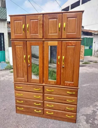 Guarda Roupa 4 Portas Todo de Madeira