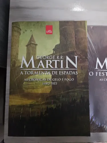 Livro game of trones - A tormenta de espadas 