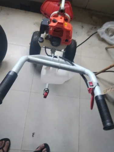 Roçadeira NAKASAKI 3.hp novo 