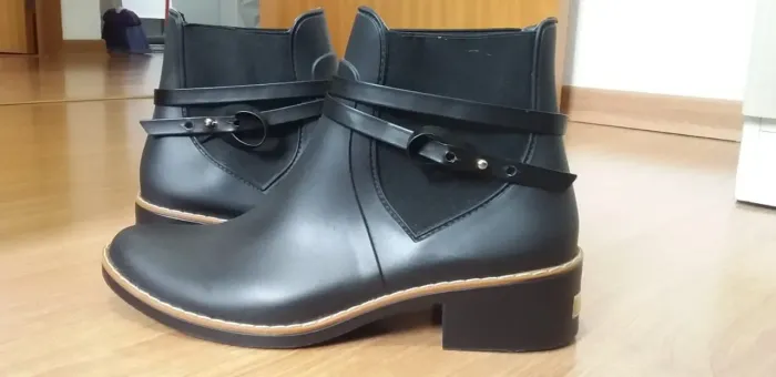 Bota feminina Colcci