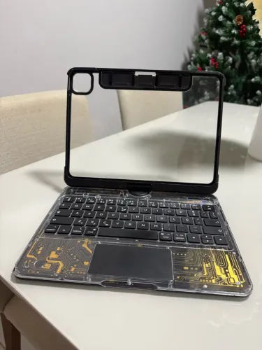 Capa de IPad com teclado touch